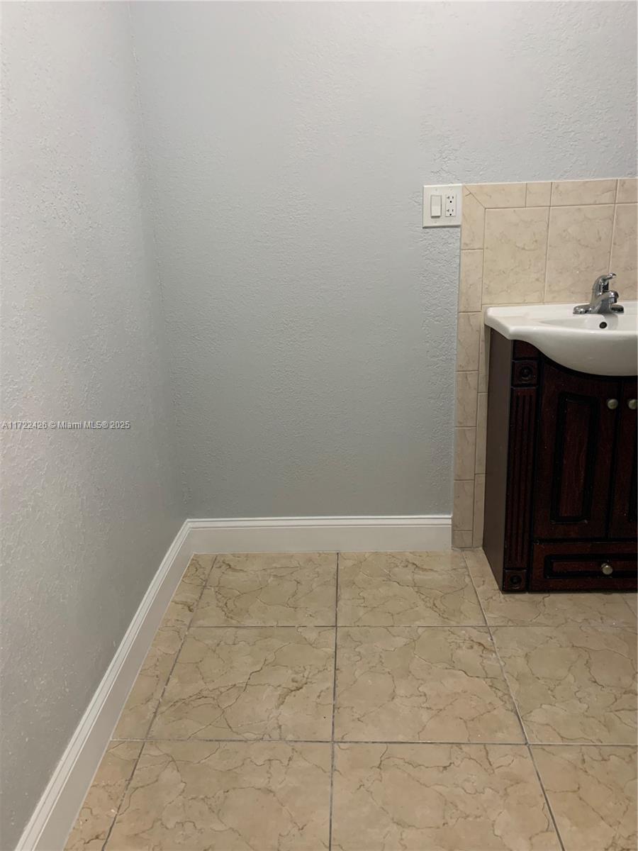 West Palm Beach, FL 33413 photo 5