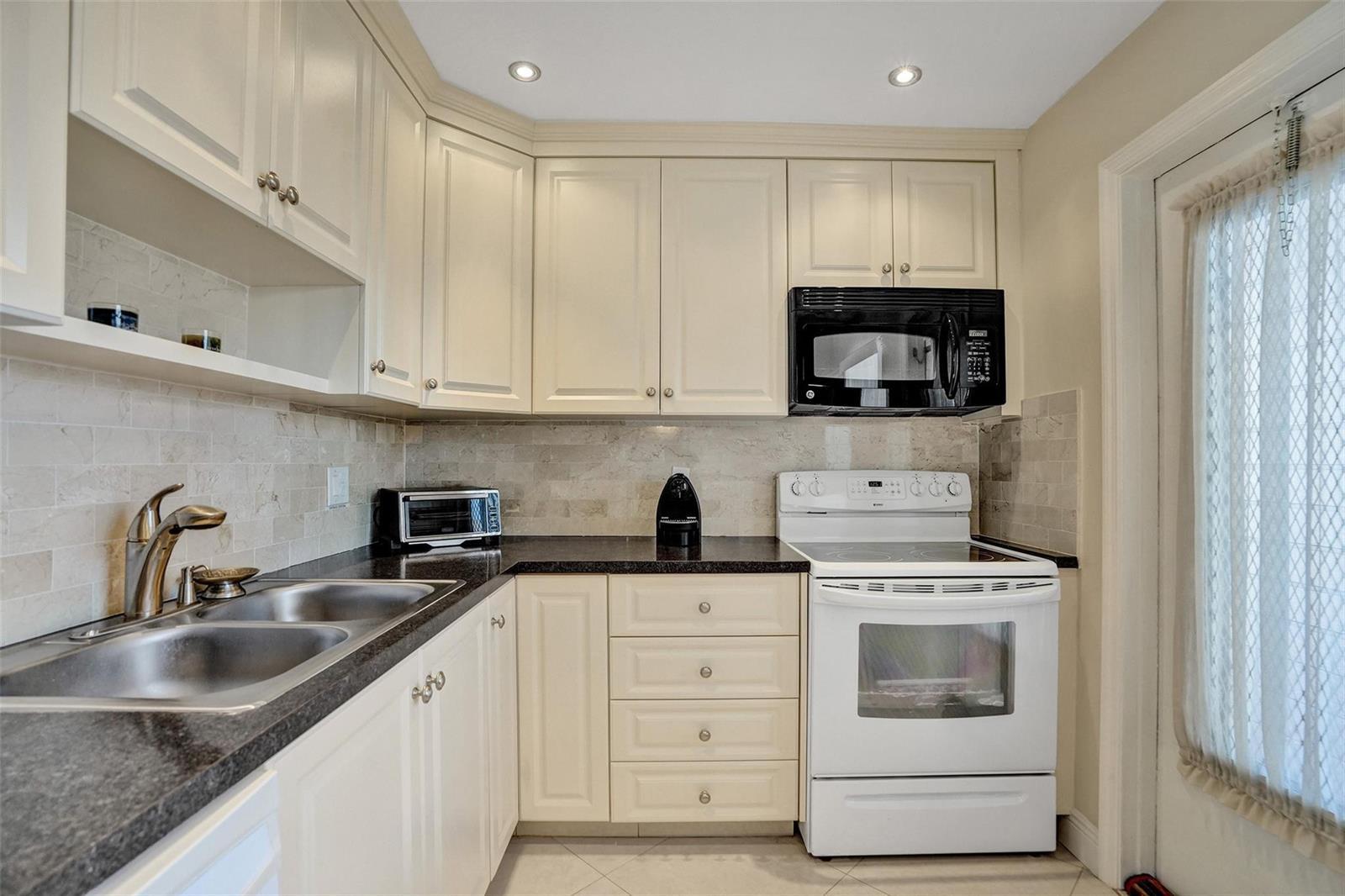 4270 NW 40th Street # 211, Lauderdale Lakes FL 33319 photo 4