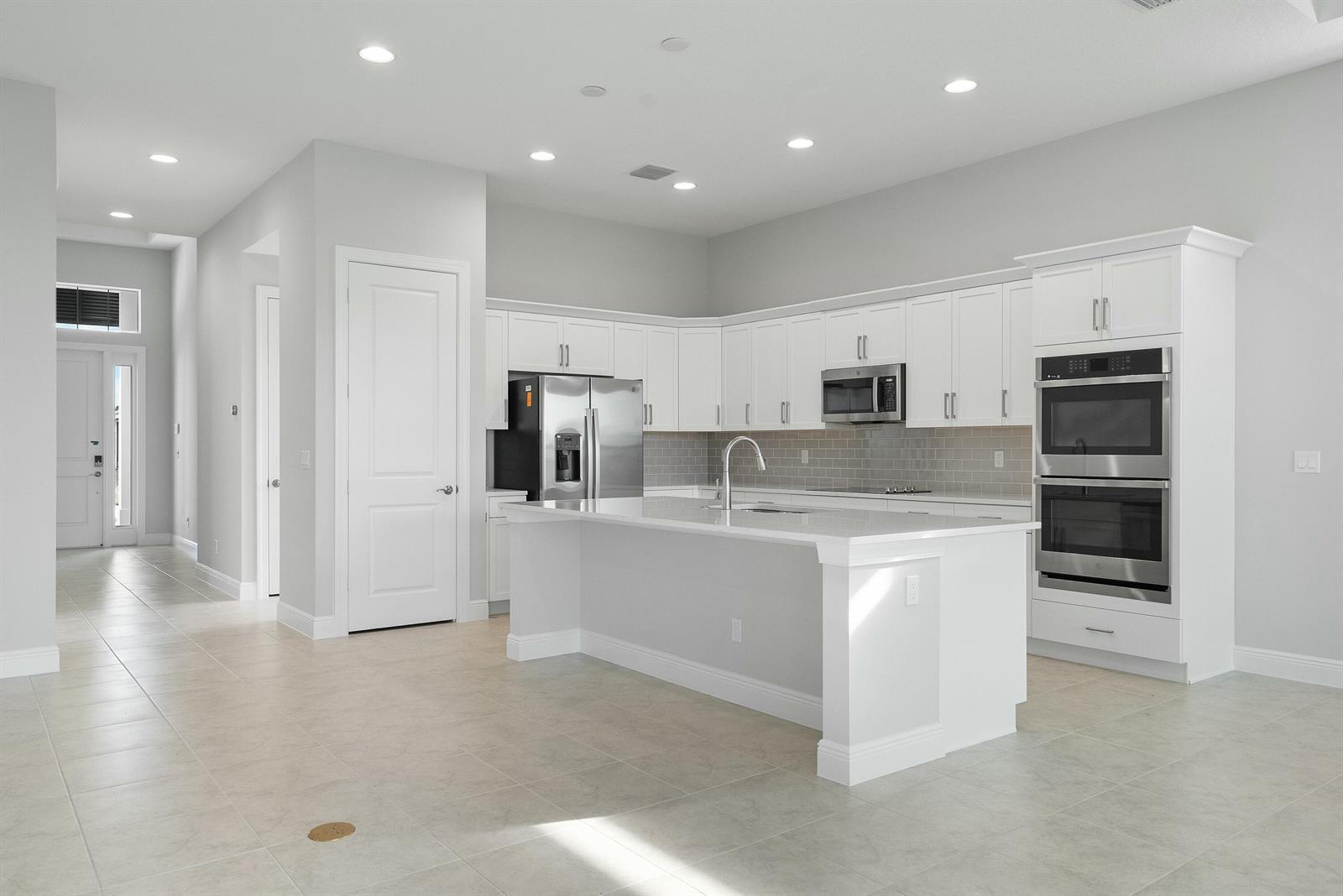 12398 SW Sunrise Lake Terrace, Port St. Lucie FL 34987 photo 4