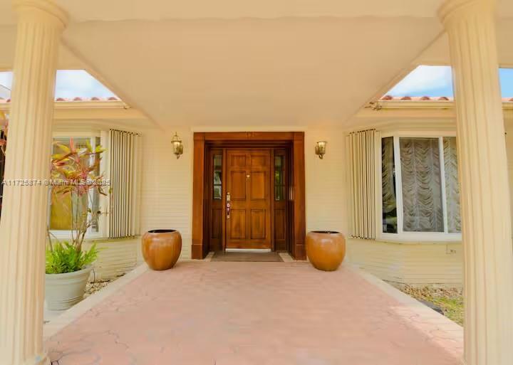 12 Isla Bahia Dr, Fort Lauderdale FL 33316 photo 3