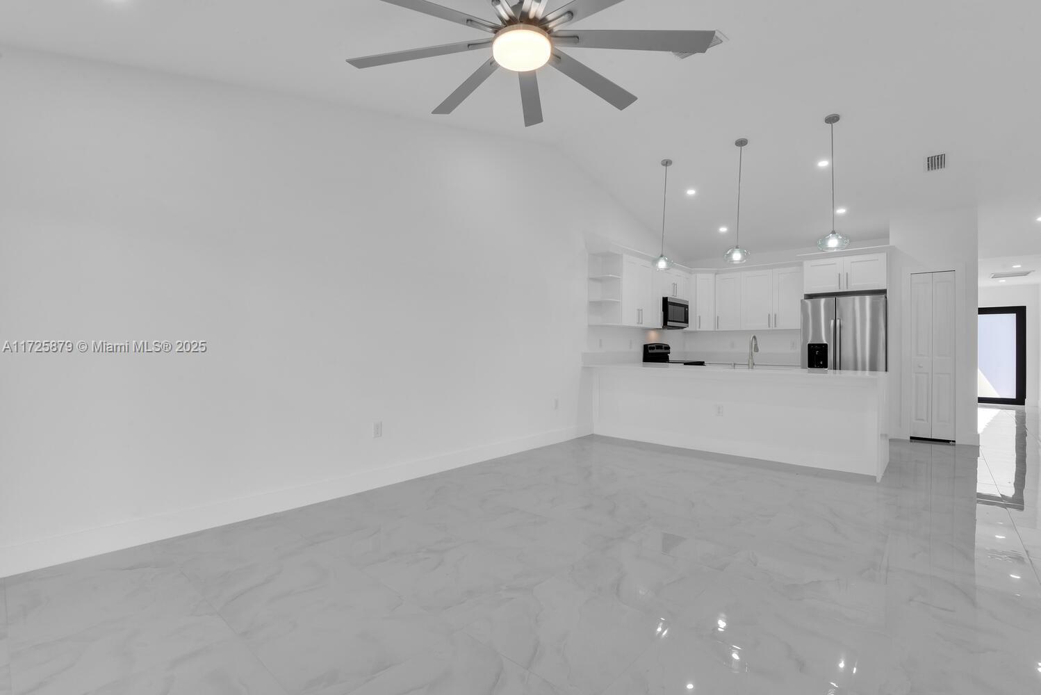 713 HIGHTOWER AVE S, Lehigh Acres FL 33973 photo 4