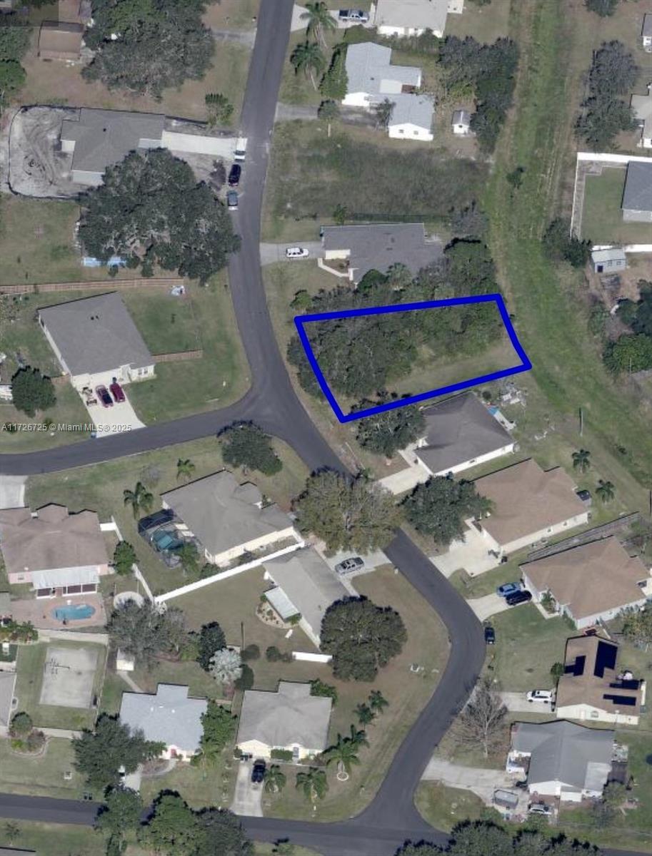 551 BORRACLOUGH AVE NW, Palm Bay FL 32907