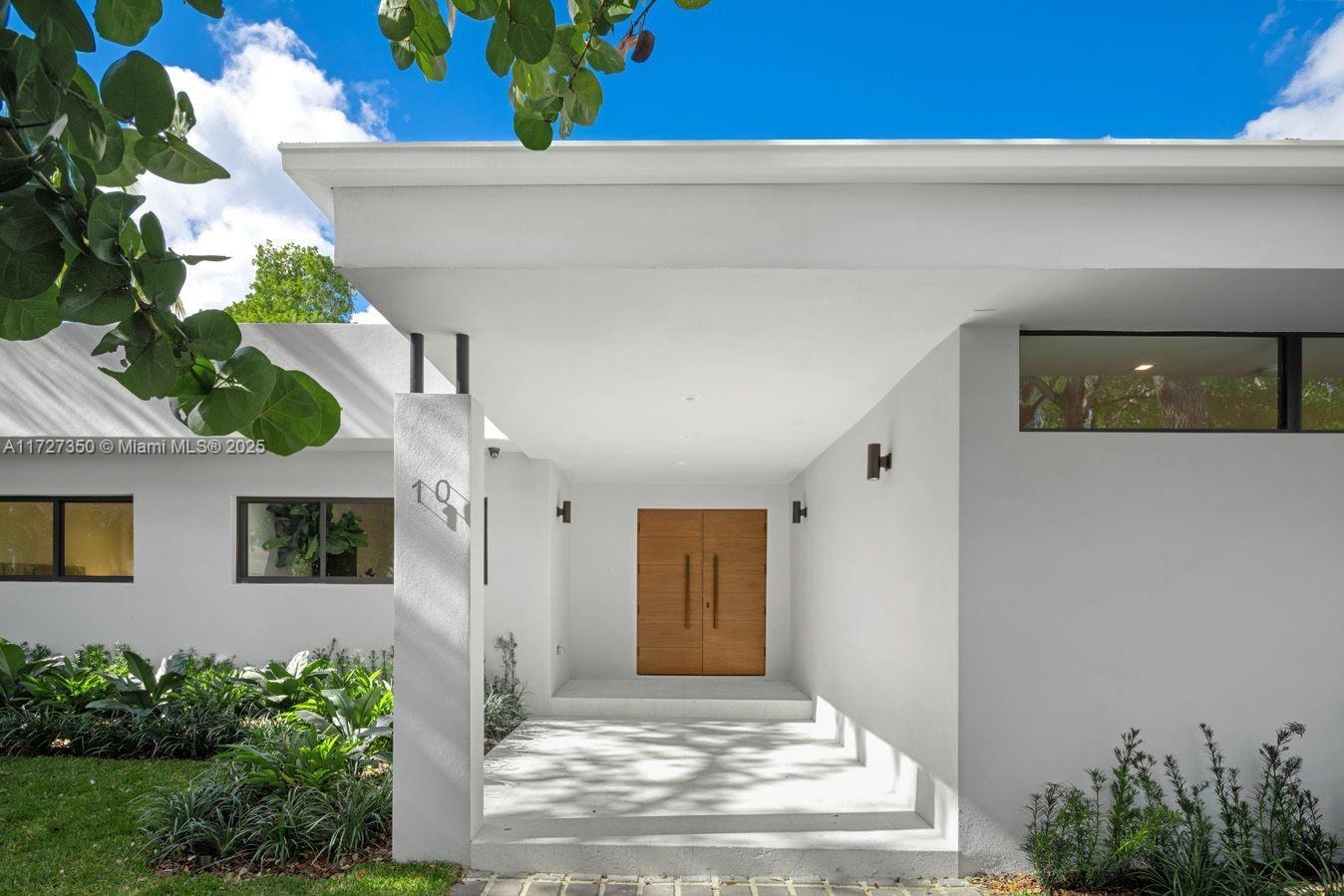 10 Pinta Rd, Miami FL 33133 photo 3