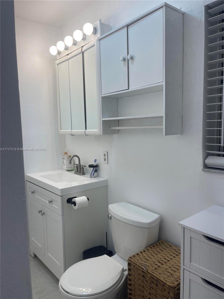 6300 SW 27th St # 2, Miami FL 33155 photo 4