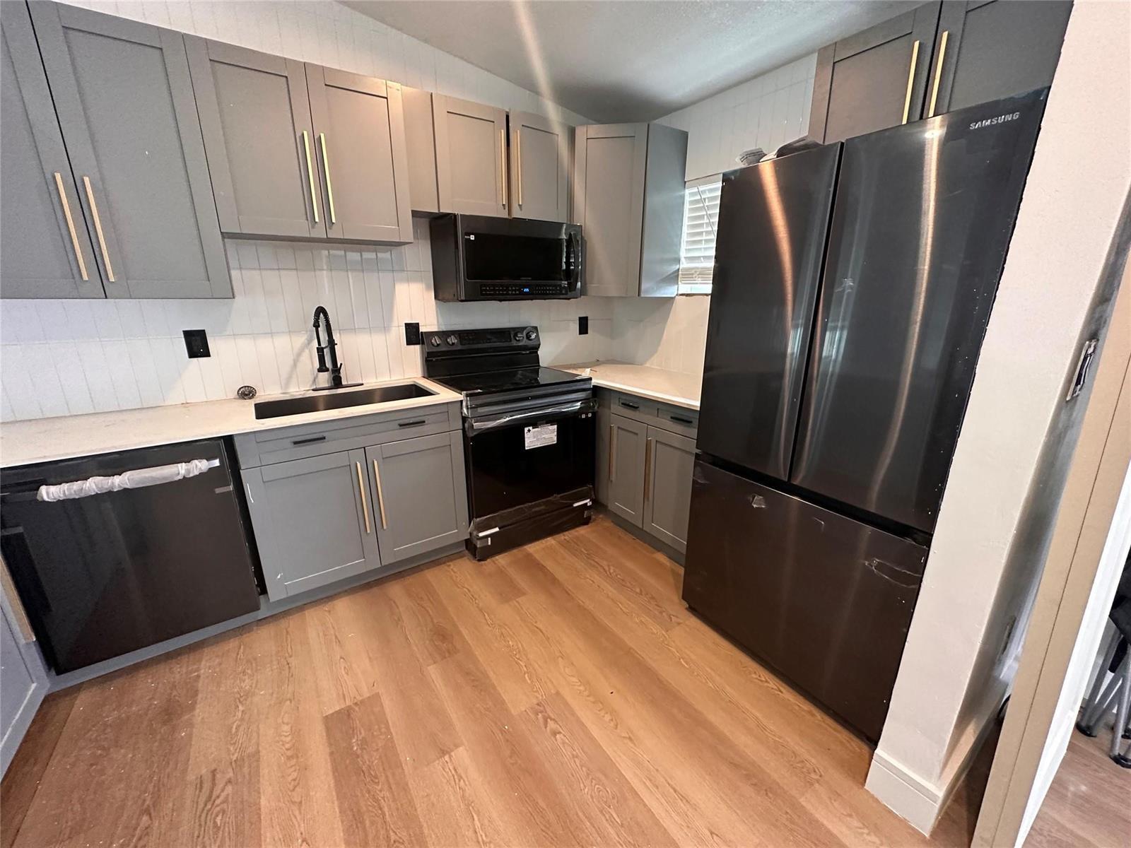1021 NW 5th Court, Fort Lauderdale FL 33311 photo 3
