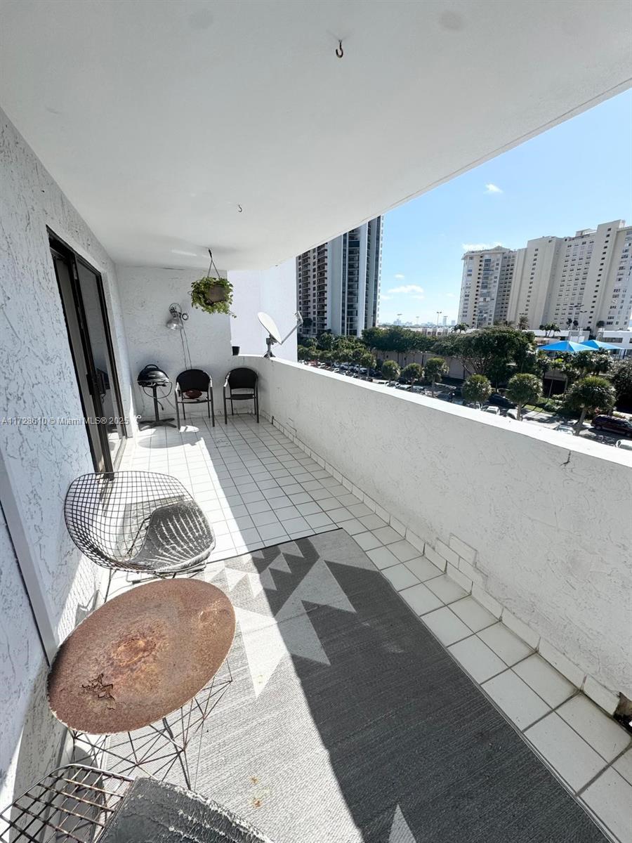 1650 NE 115th St # 506, Miami FL 33181 photo 4