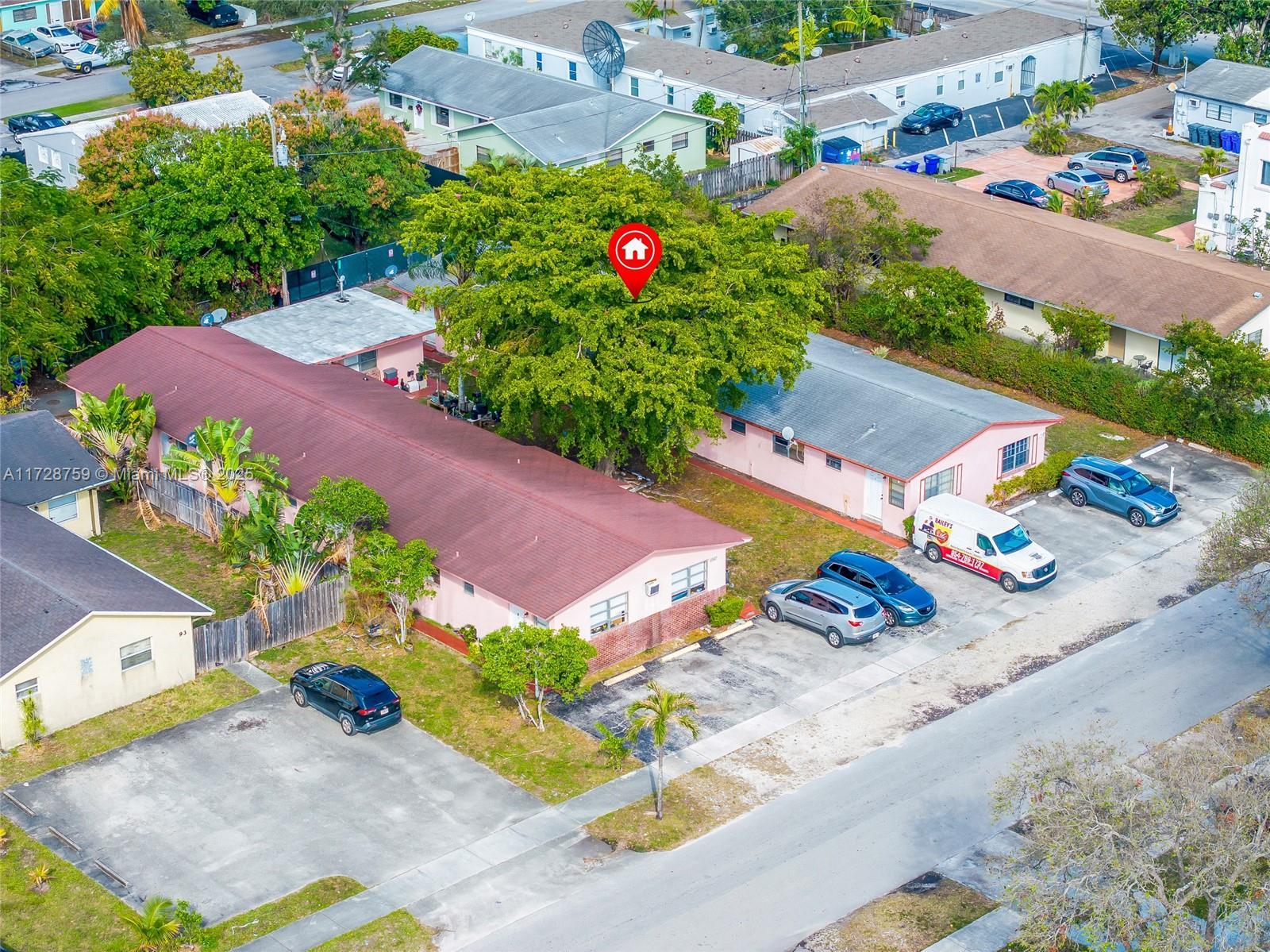 1917 Grant St, Hollywood FL 33020 photo 5