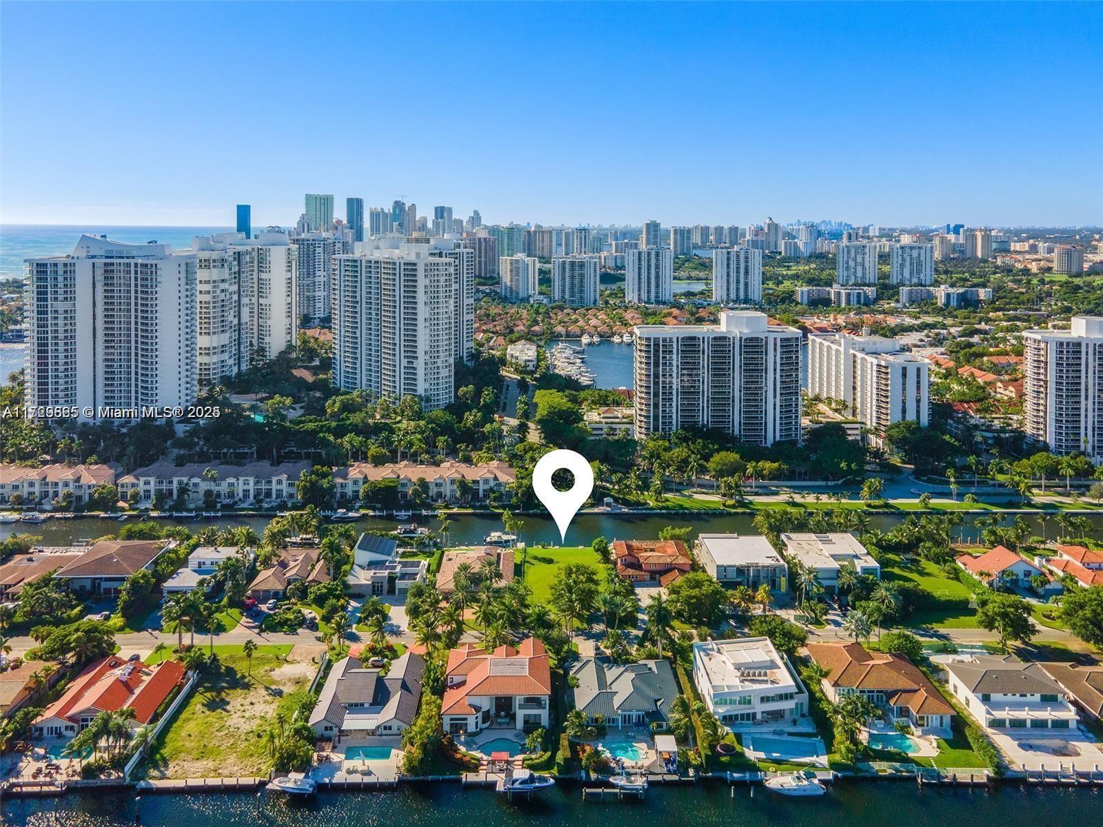 319 Holiday Dr, Hallandale Beach FL 33009 photo 2