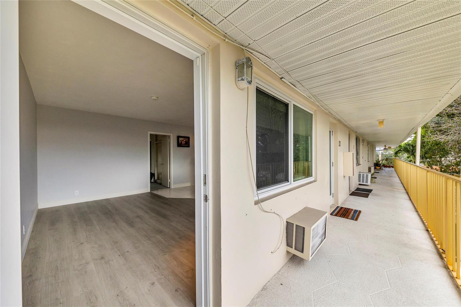 11 SW 4th Avenue # 10, Boca Raton FL 33432 photo 3