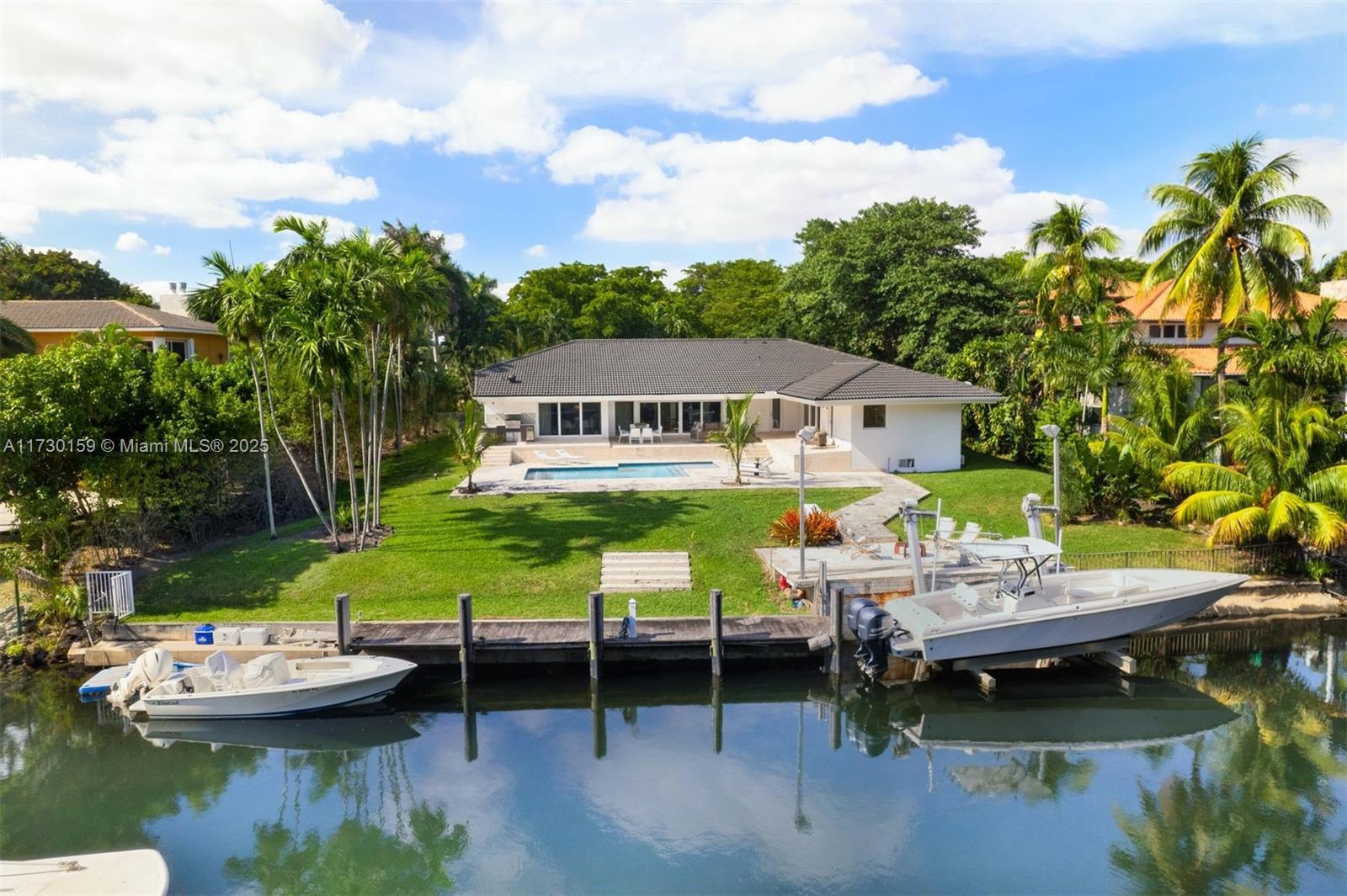 7155 Los Pinos Blvd, Coral Gables FL 33143 photo 2