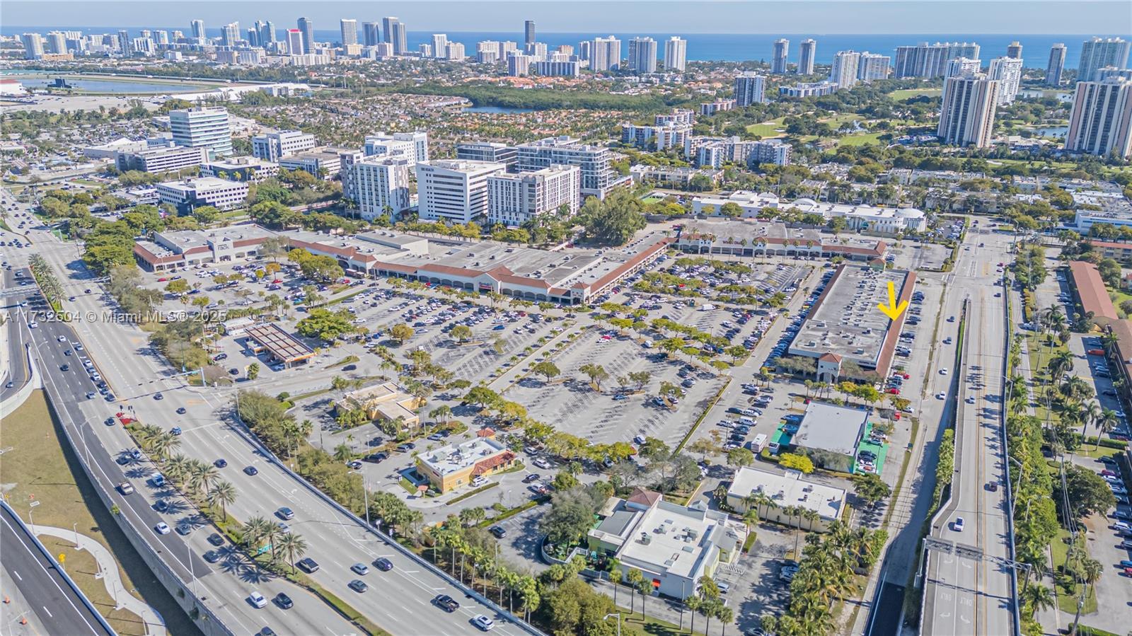 20335 Biscayne Blvd, Aventura FL 33180 photo 3
