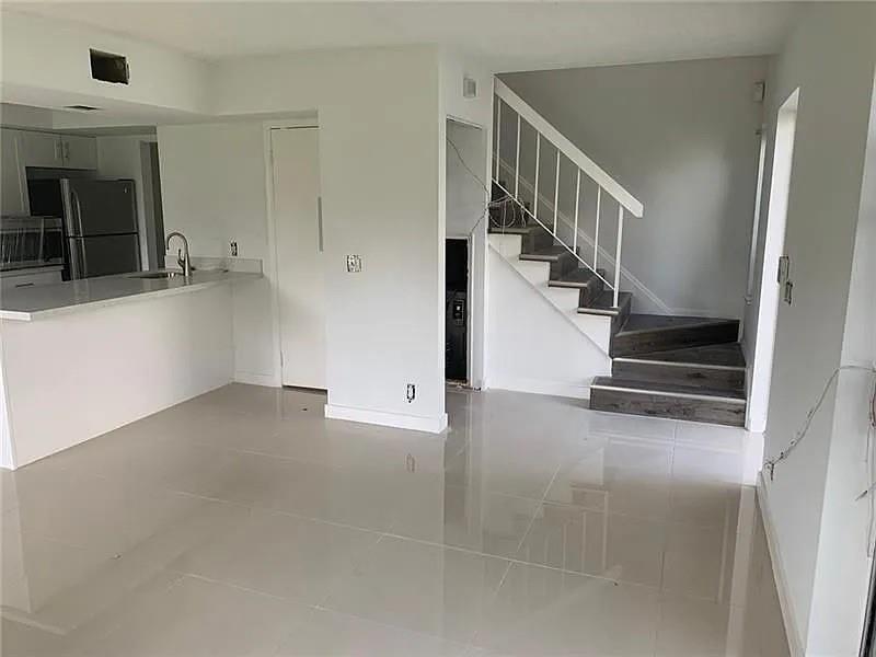 5702 NW 21st Street, Fort Lauderdale FL 33313 photo 5