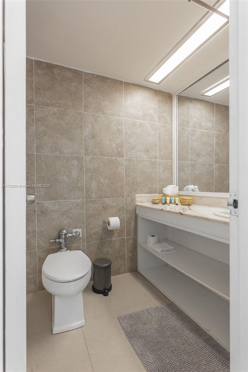 5445 Collins Ave # 1623, Miami Beach FL 33140 photo 5