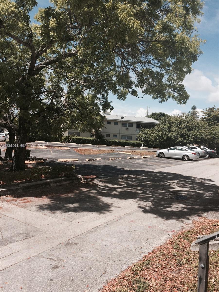 1948 NE 123rd St # 105, North Miami FL 33181 photo 5