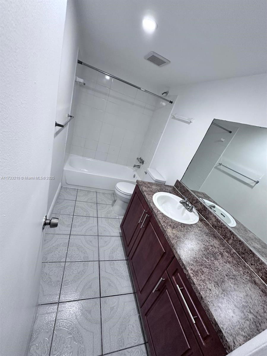Lauderhill, FL 33313 photo 2