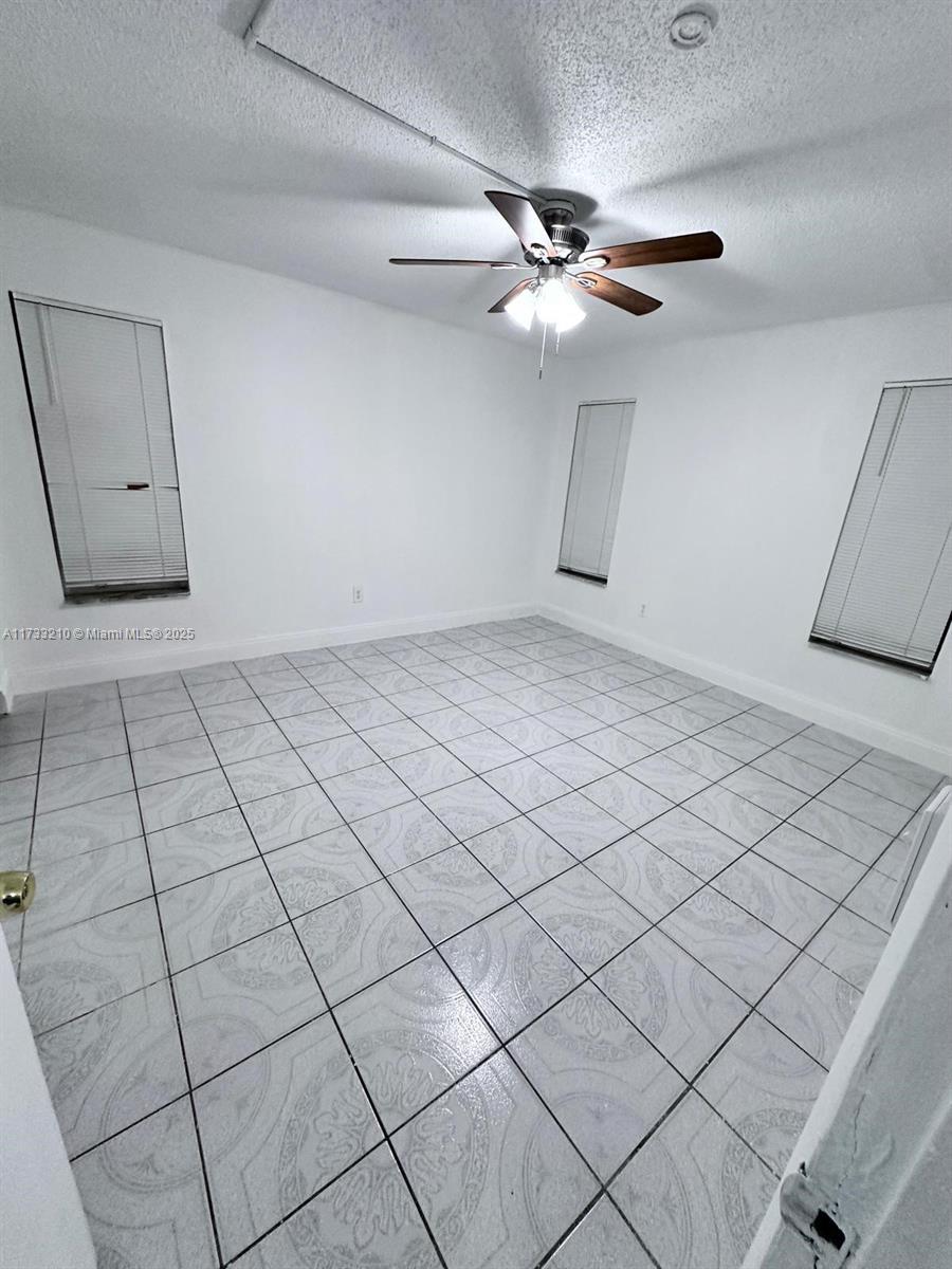Lauderhill, FL 33313 photo 4