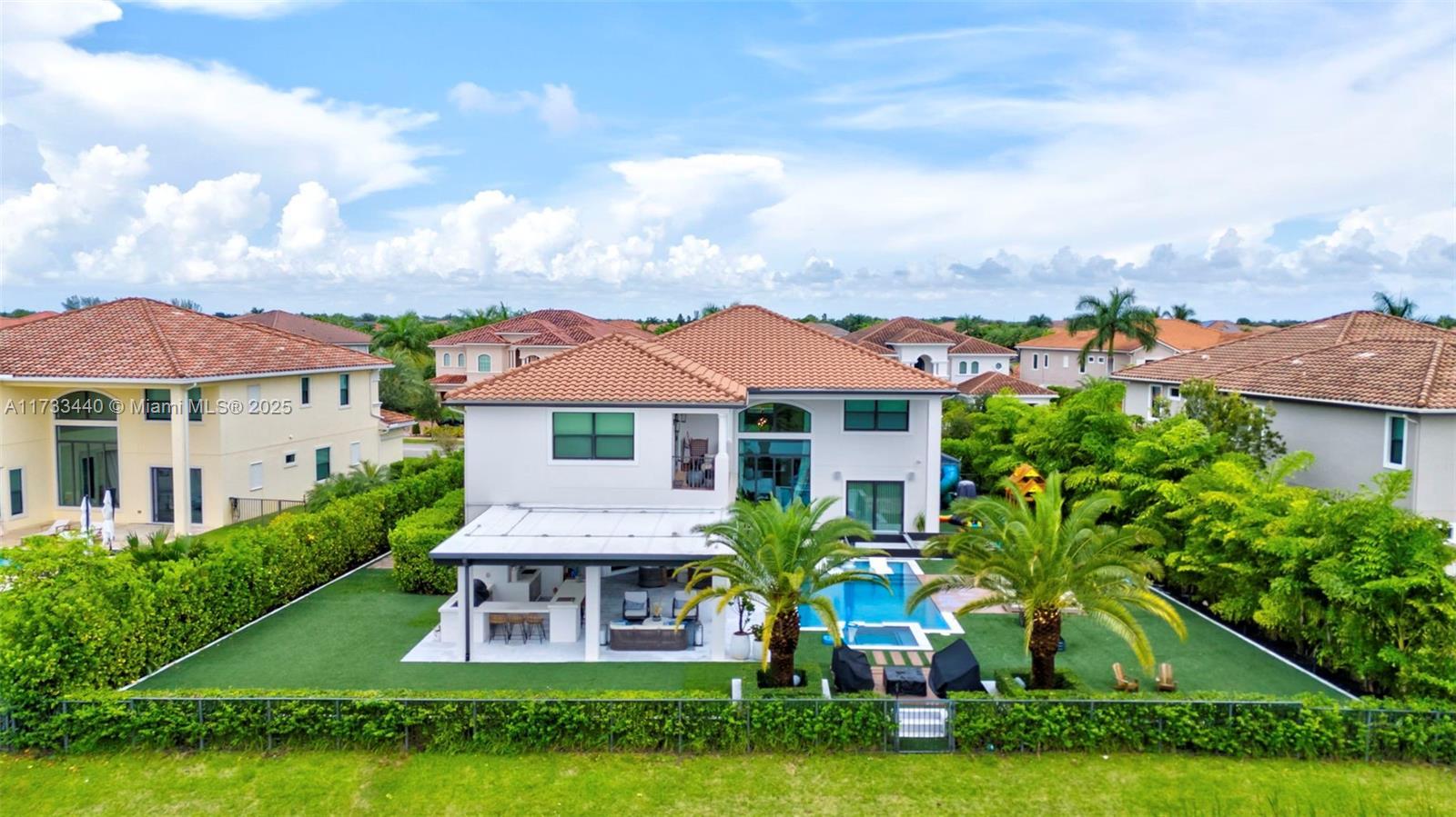 10380 S Barnsley Dr, Parkland FL 33076 photo 3