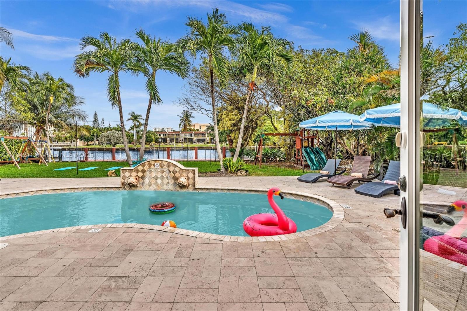 900 Diplomat Pkwy, Hallandale Beach FL 33009 photo 2