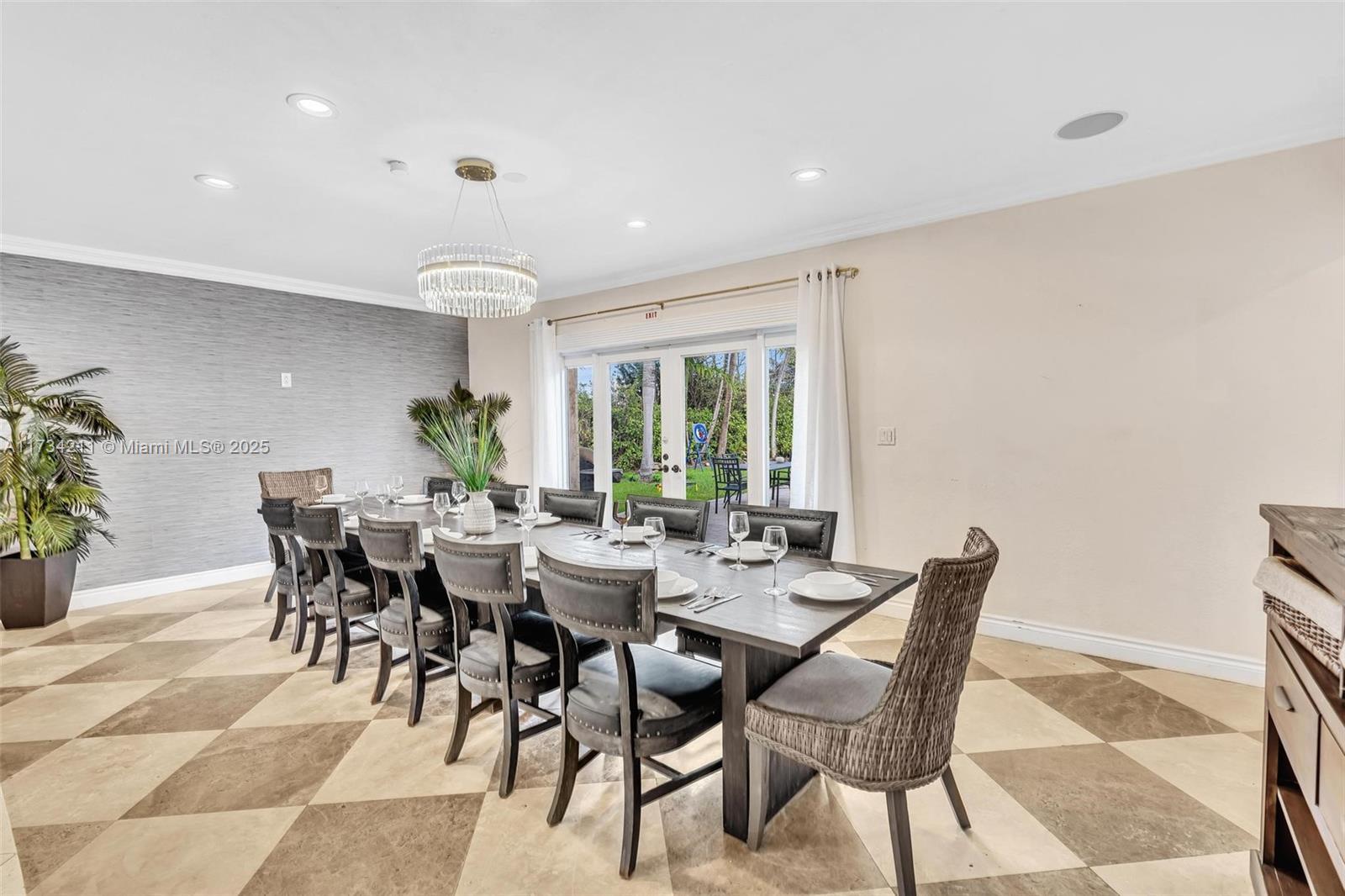 900 Diplomat Pkwy, Hallandale Beach FL 33009 photo 5