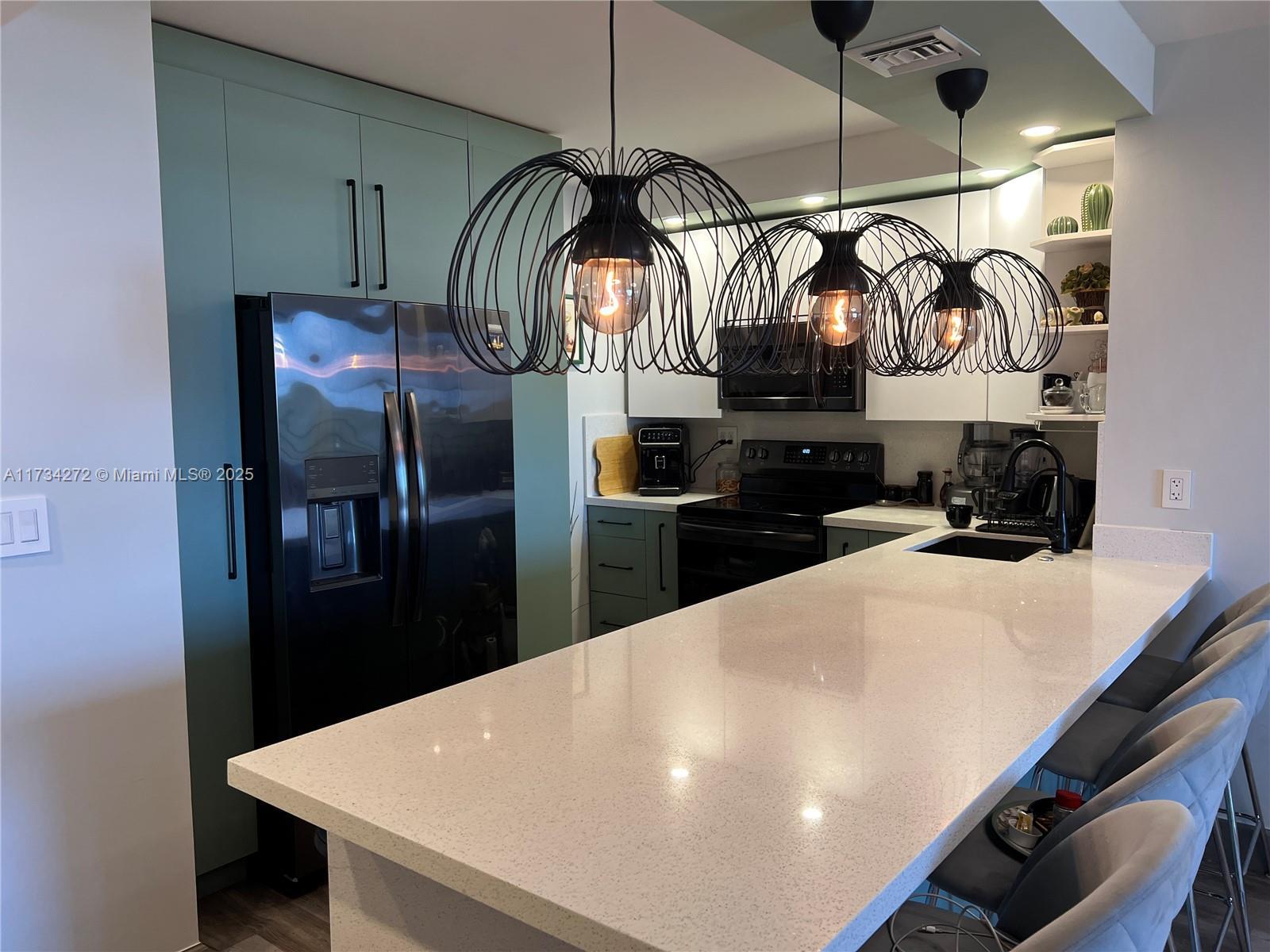 600 Three Islands Blvd # 504, Hallandale Beach FL 33009 photo 3