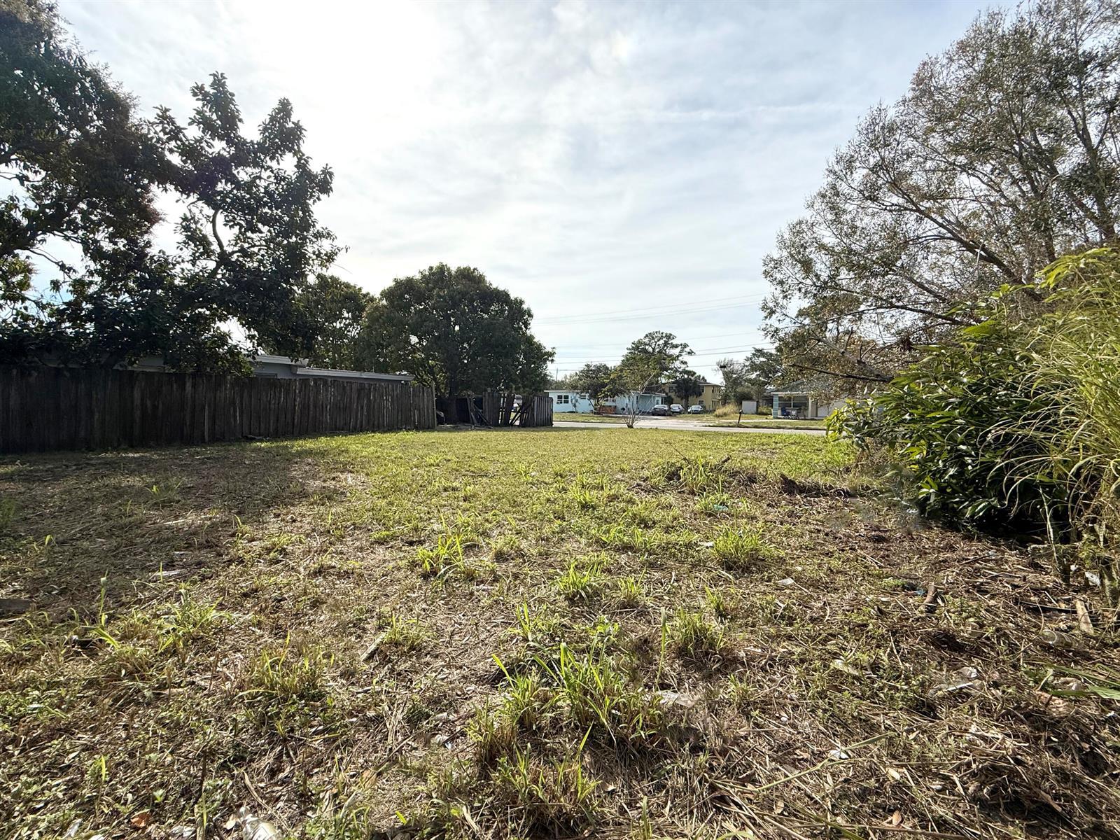 804 N 22nd Street, Fort Pierce FL 34950 photo 5