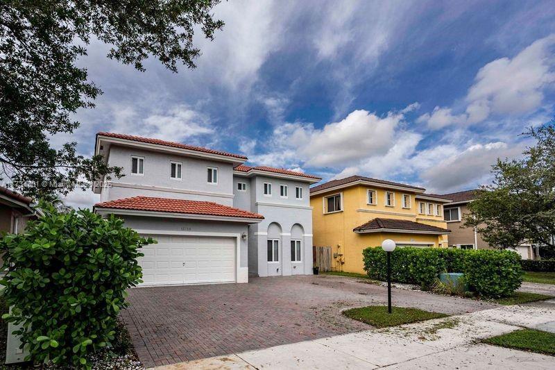 13700 SW 127th Ct, Miami FL 33186 photo 2