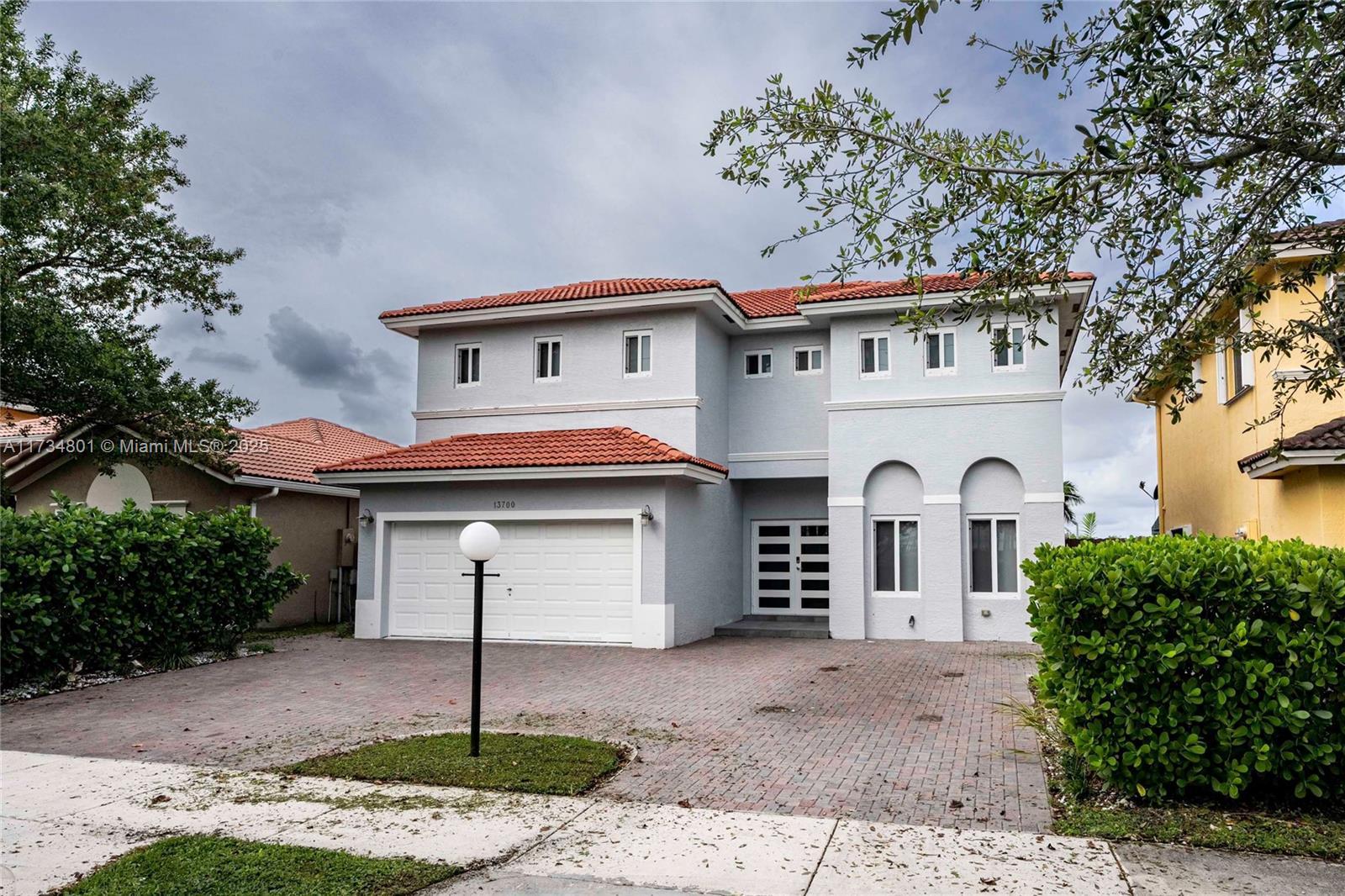 13700 SW 127th Ct, Miami FL 33186