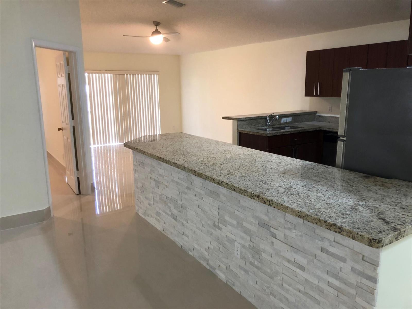 4122 E Silverado Circle, Davie FL 33024 photo 5