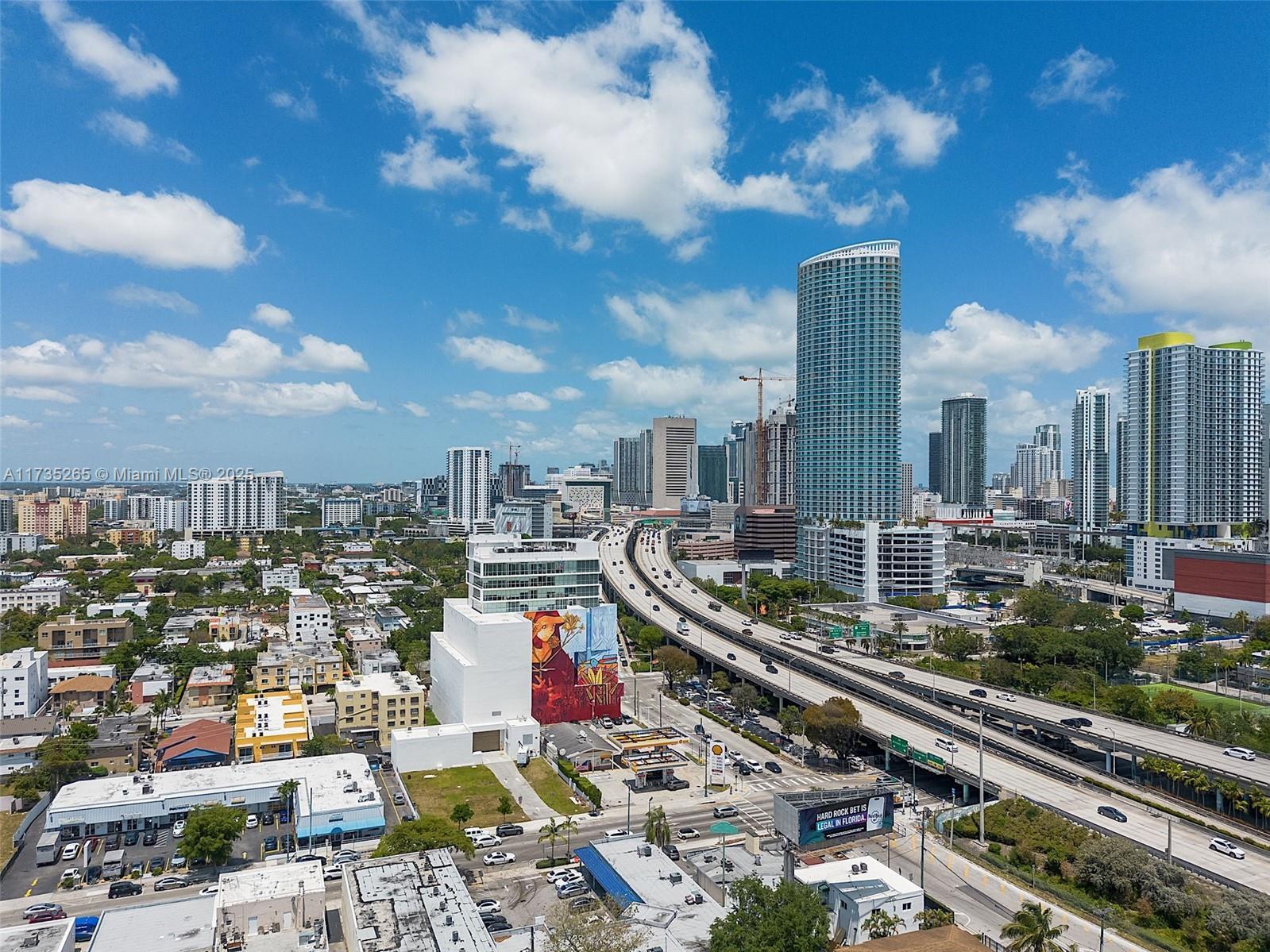 420 SW 7th St # 1018, Miami FL 33130 photo 3