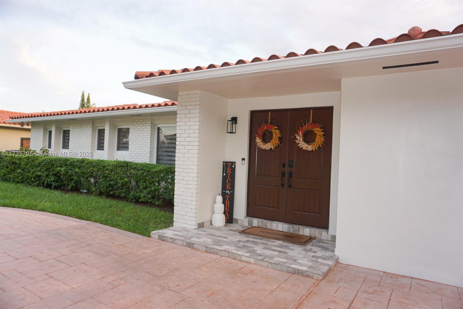 10350 SW 16th St, Miami FL 33165 photo 2