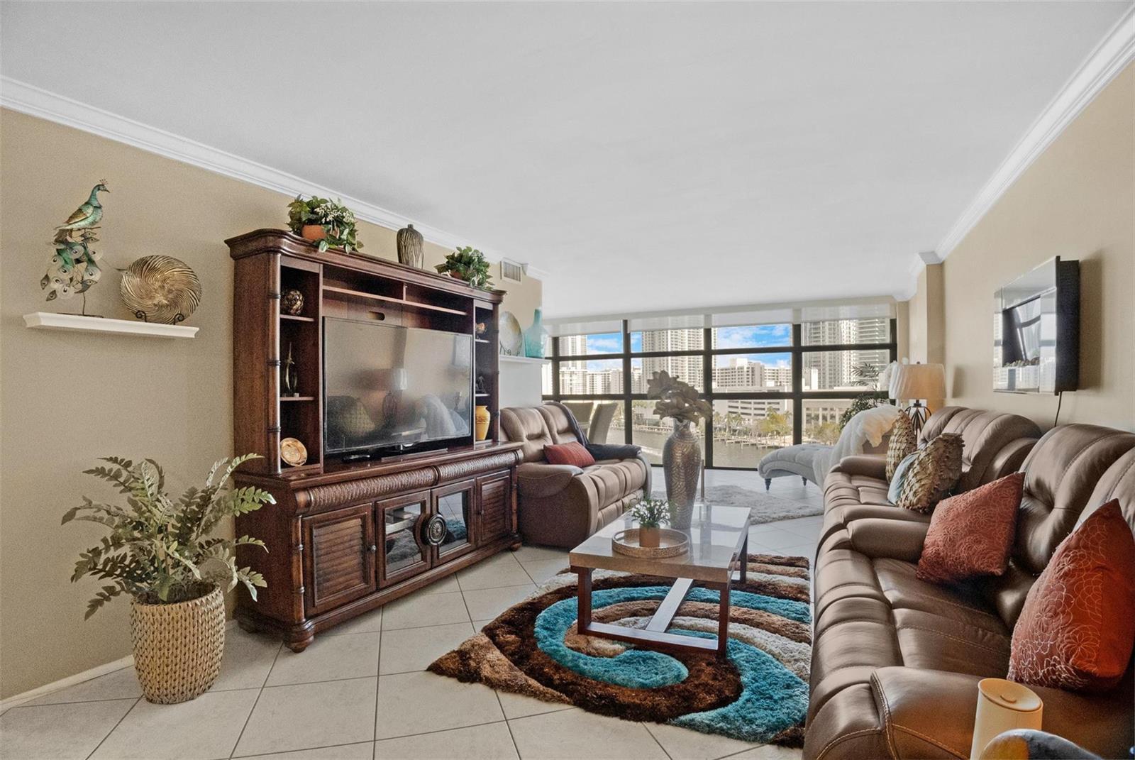 200 Leslie Drive # 915, Hallandale Beach FL 33009 photo 2
