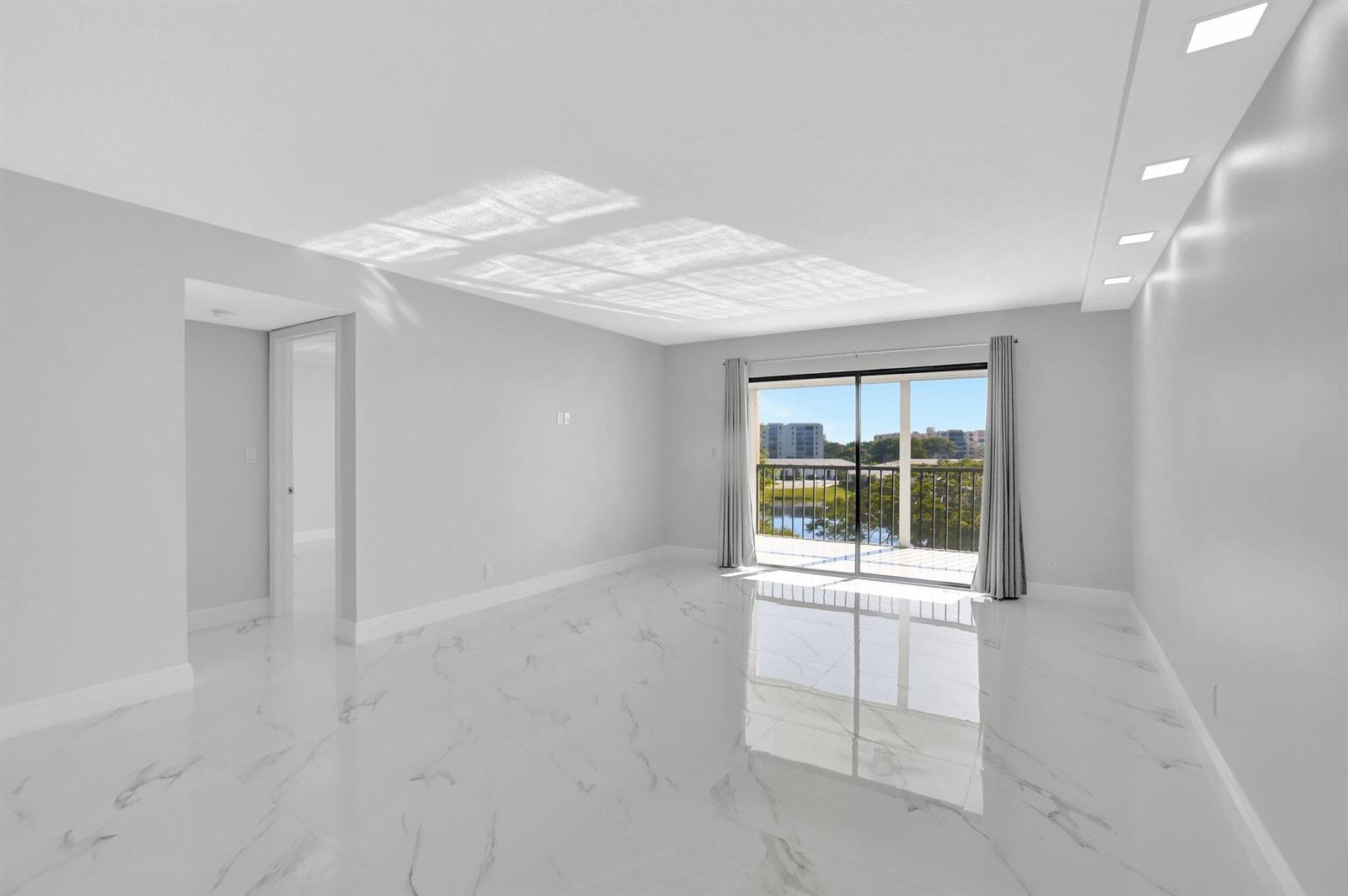 7076 Huntington Lane # 407, Delray Beach FL 33446 photo 4