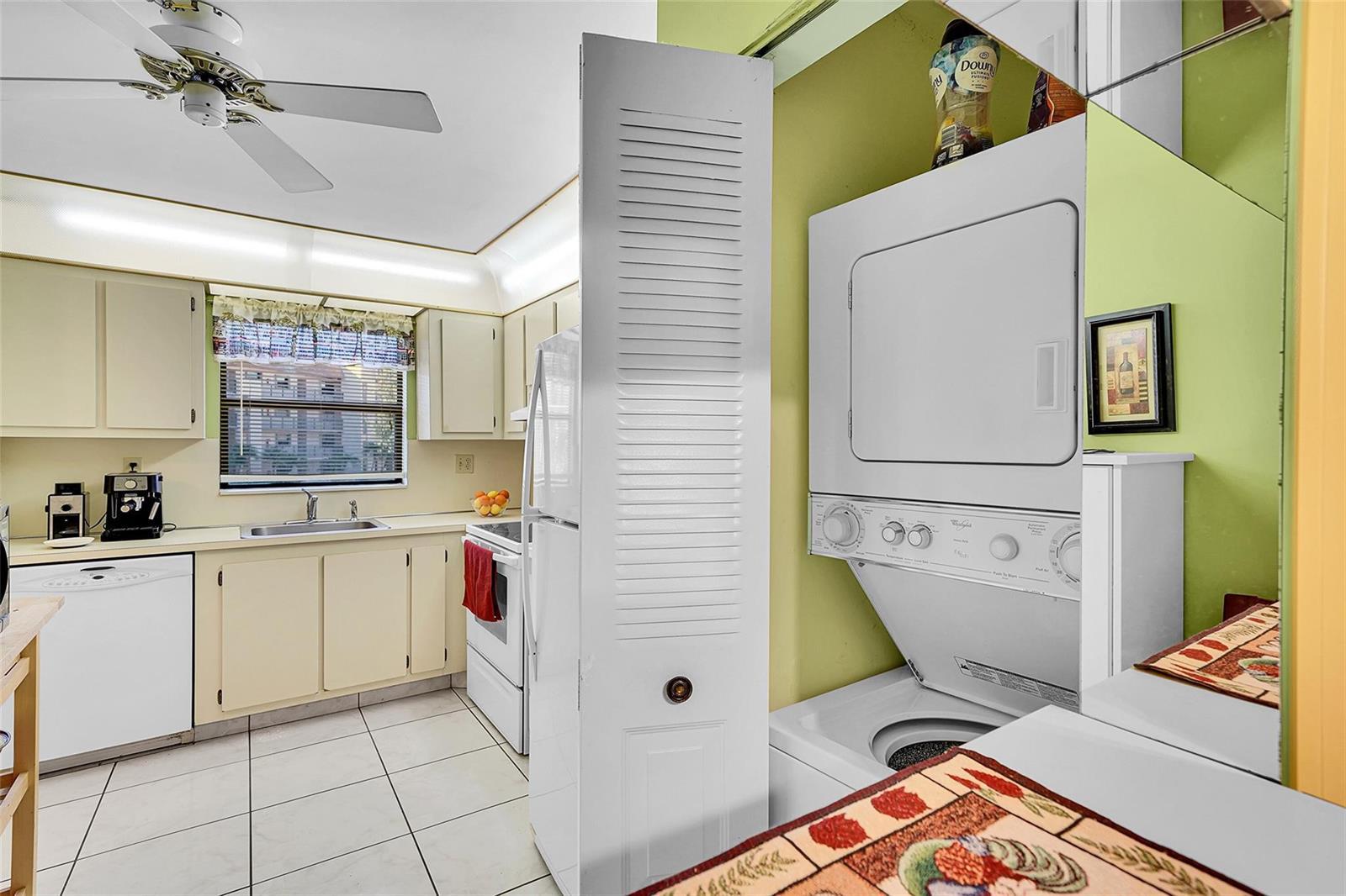 10123 Sunrise Lakes Boulevard # 206, Sunrise FL 33322 photo 2