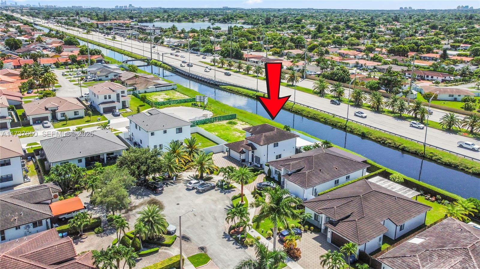 10290 SW 7th Ter, Sweetwater FL 33174 photo 4