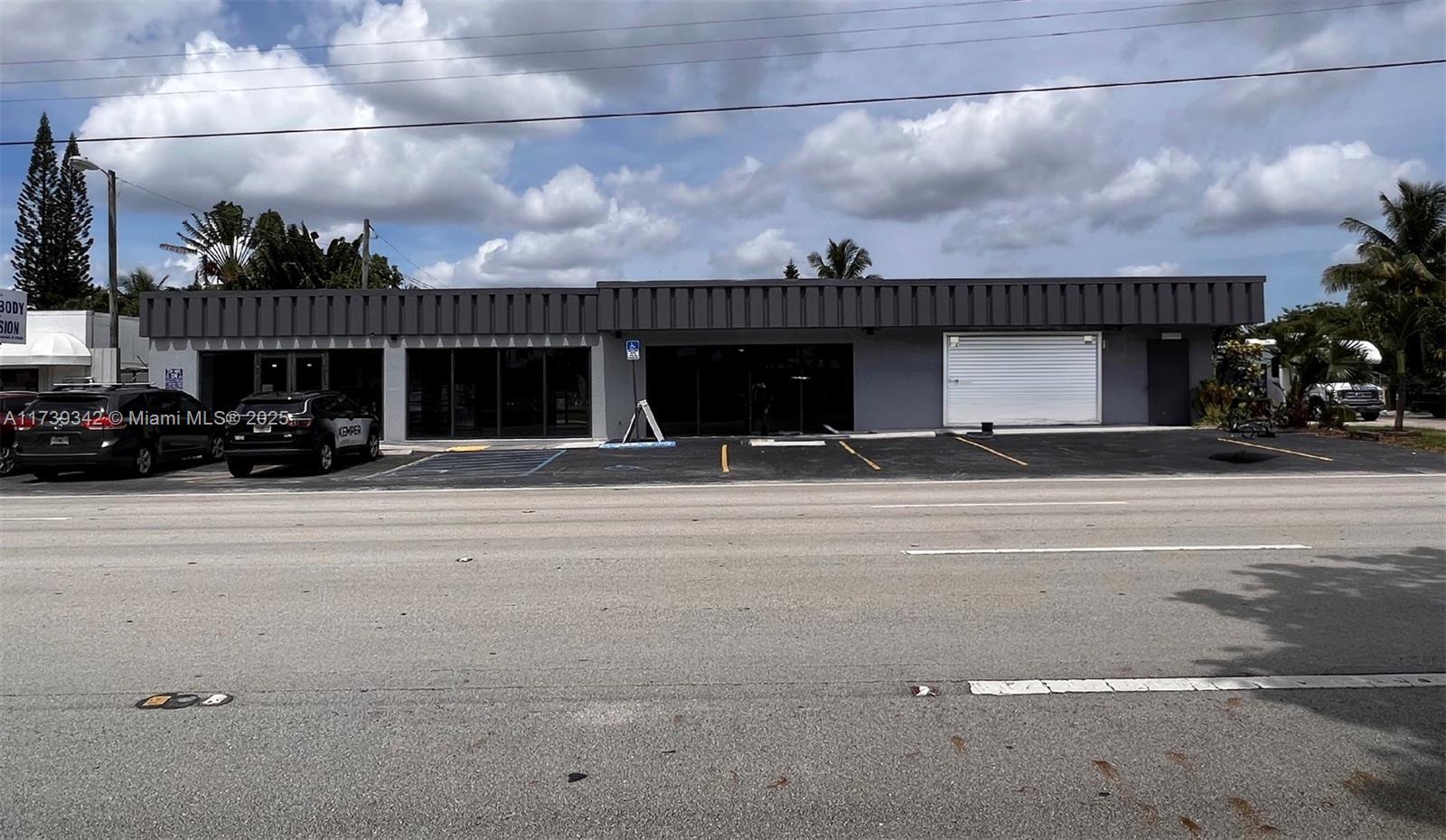1100 S Dixie Hwy, Hollywood FL 33020 photo 2