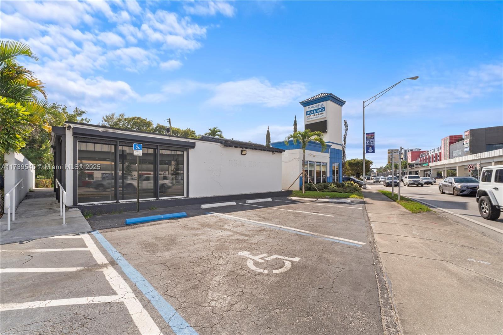 2550 S Dixie Hwy, Miami FL 33133 photo 3