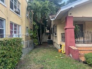 420 SW 13th Ave, Miami FL 33135 photo 4