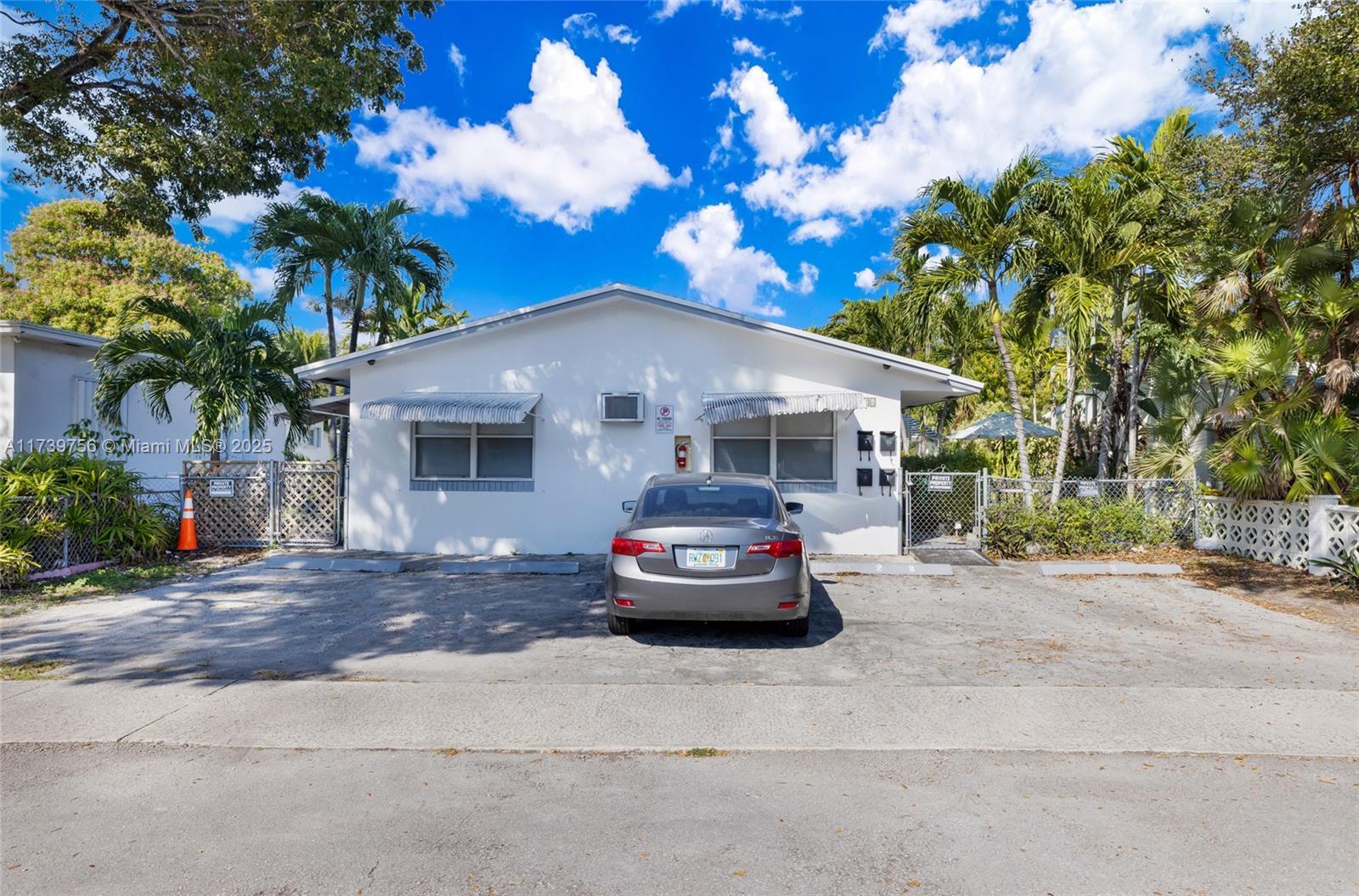 26 SW 6th St, Dania Beach FL 33004 photo 2