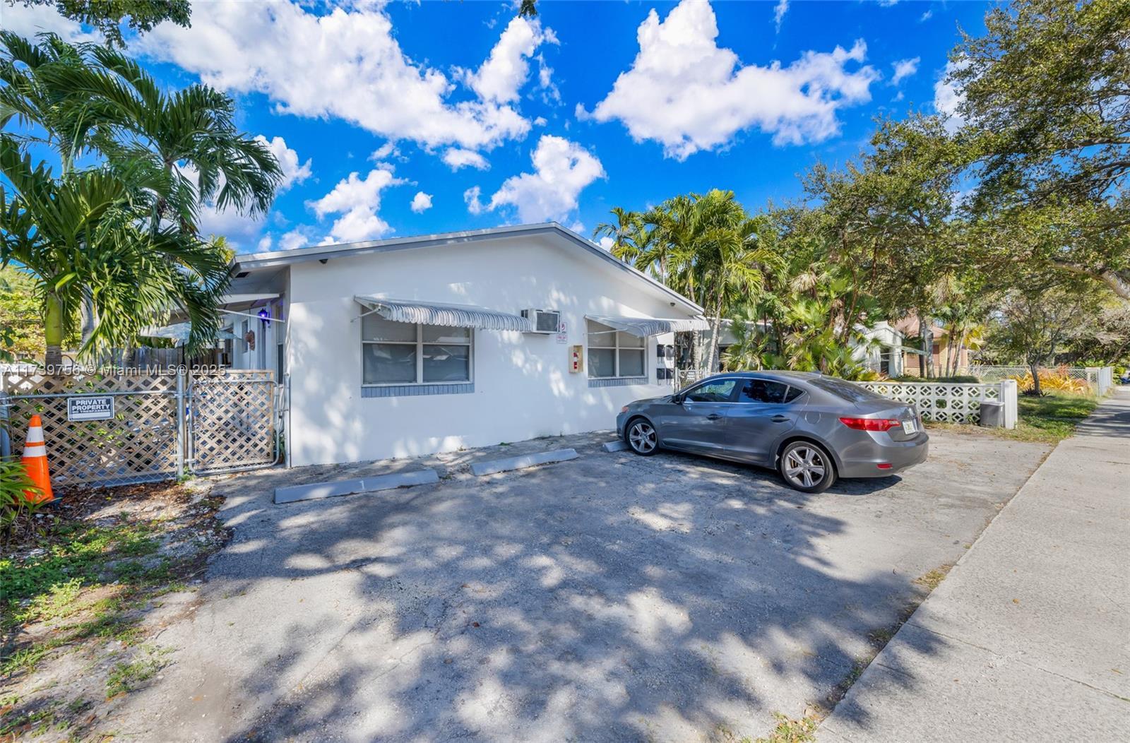 26 SW 6th St, Dania Beach FL 33004 photo 3