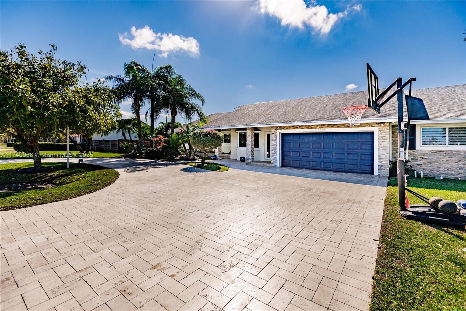 16220 SW 285th St, Homestead FL 33033 photo 2