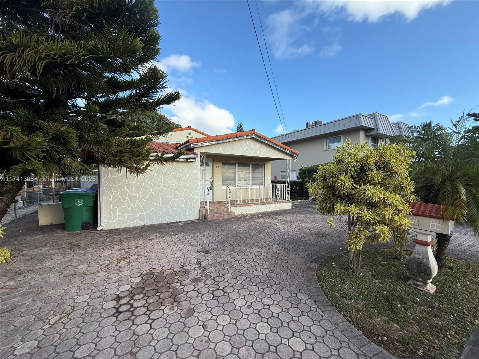 85 SW 30th Ave, Miami FL 33135 photo 2
