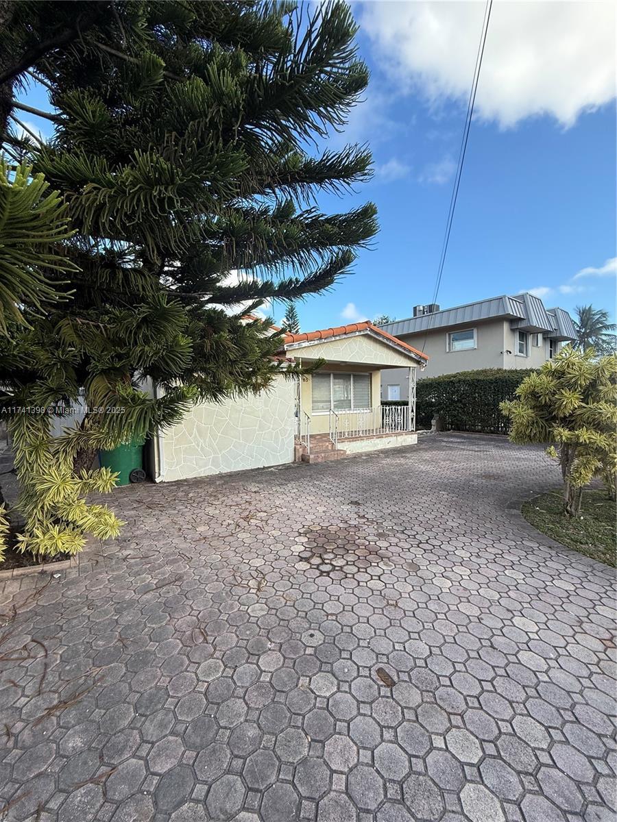 85 SW 30th Ave, Miami FL 33135 photo 4