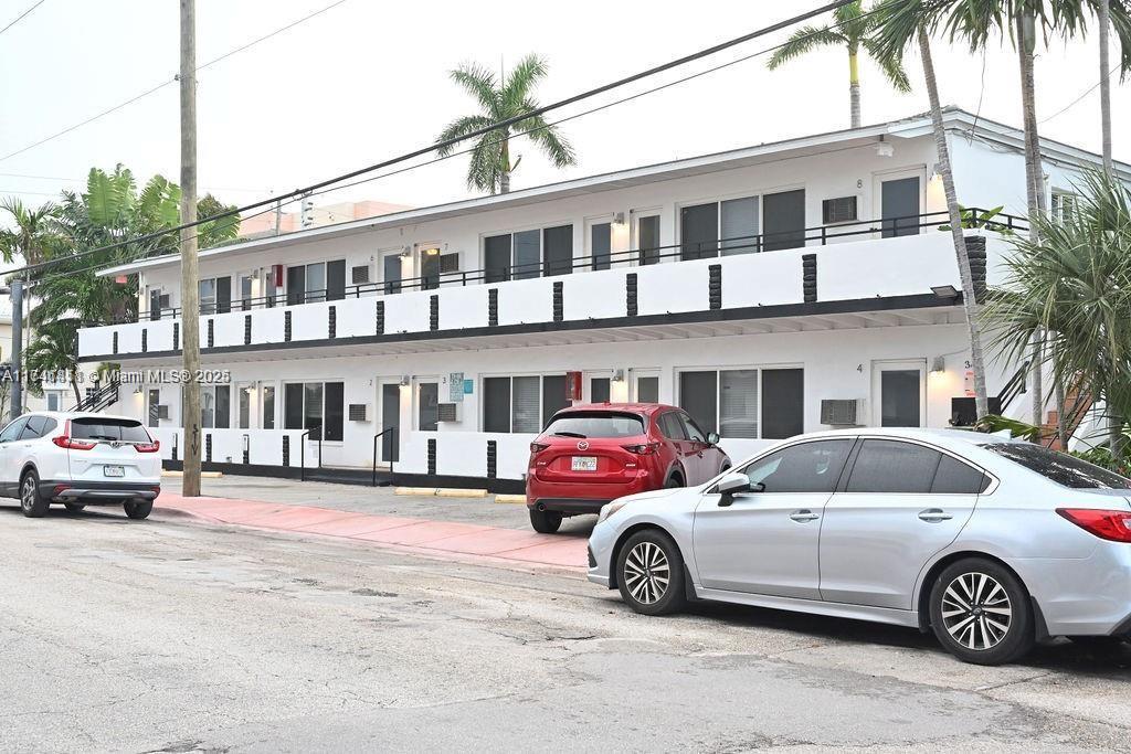 345 85th St, Miami Beach FL 33141 photo 2