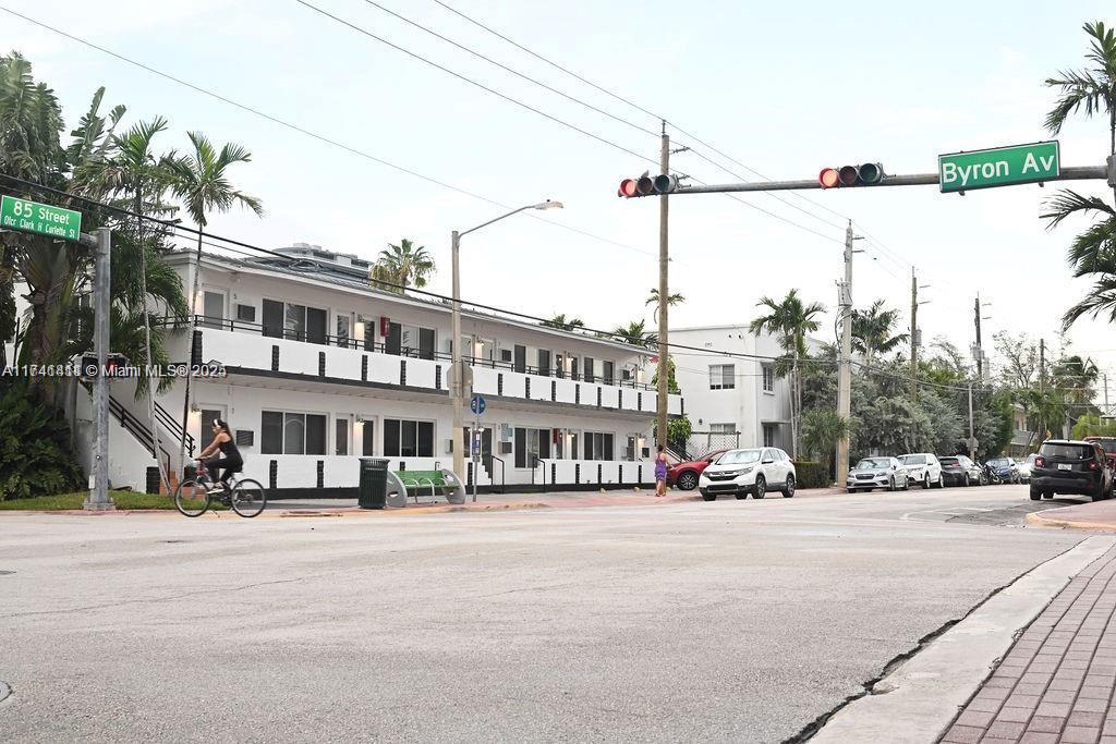 345 85th St, Miami Beach FL 33141 photo 3