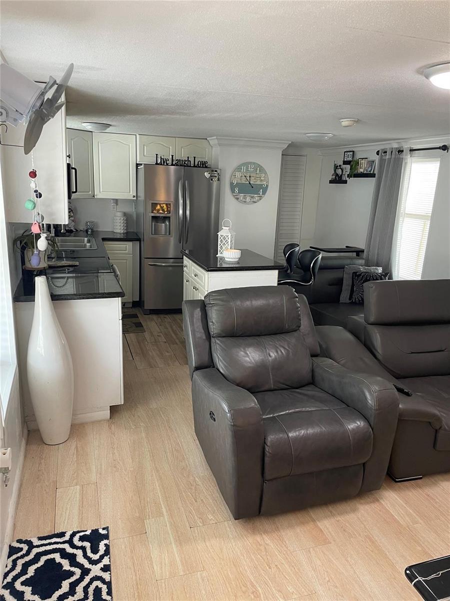 8670 SW 18th Court, Davie FL 33324 photo 4