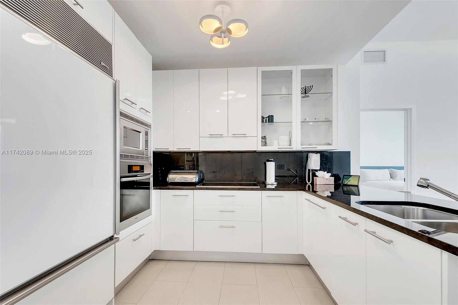 6799 Collins Ave # 312, Miami Beach FL 33141 photo 2