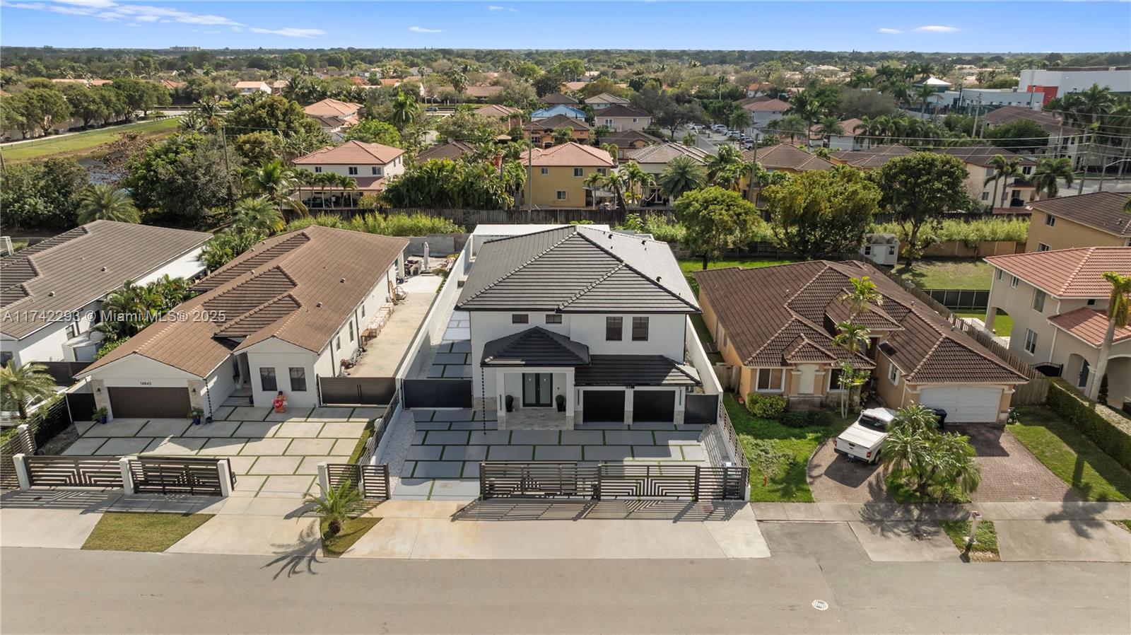 14846 SW 39th Ter, Miami FL 33185