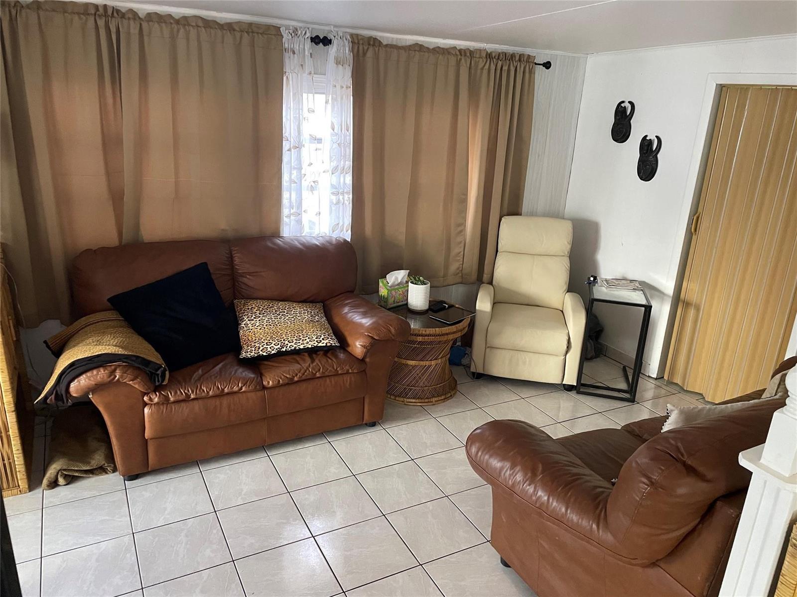 8610 SW 18th Court, Davie FL 33324 photo 4