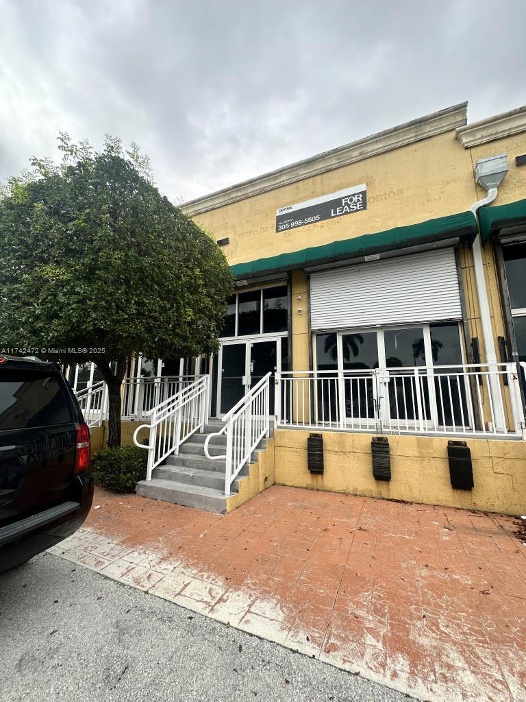 1815 W Okeechobee Rd # 3, Hialeah FL 33010 photo 2