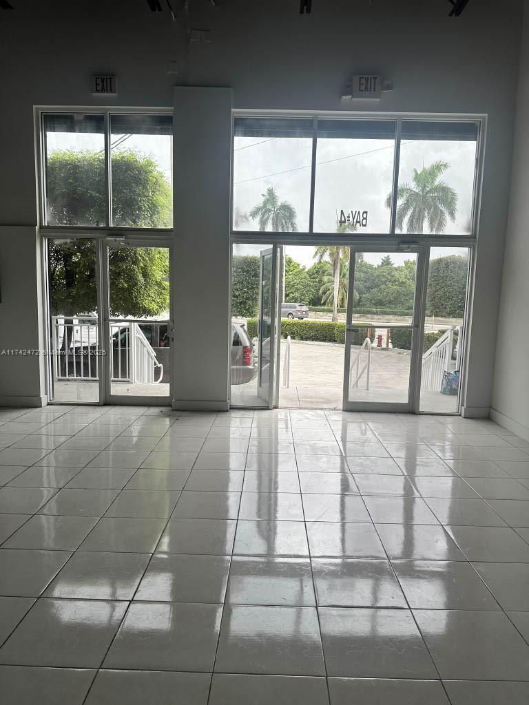 1815 W Okeechobee Rd # 3, Hialeah FL 33010 photo 3